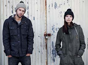 Bonnet k-up a pompon